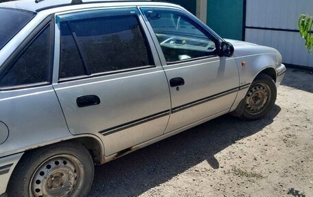 Daewoo Nexia I рестайлинг, 2004 год, 220 000 рублей, 2 фотография