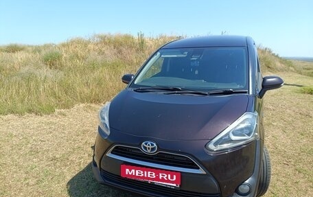 Toyota Sienta II, 2017 год, 1 450 000 рублей, 6 фотография