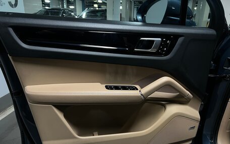 Porsche Cayenne III, 2019 год, 5 090 000 рублей, 17 фотография