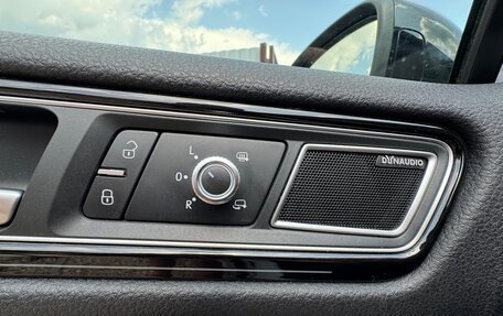 Volkswagen Touareg III, 2016 год, 3 500 000 рублей, 24 фотография