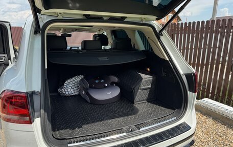 Volkswagen Touareg III, 2016 год, 3 500 000 рублей, 17 фотография