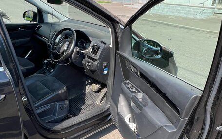Volkswagen Sharan II, 2017 год, 1 699 000 рублей, 13 фотография