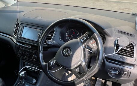 Volkswagen Sharan II, 2017 год, 1 699 000 рублей, 16 фотография
