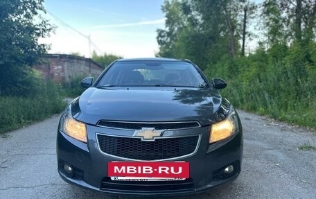 Chevrolet Cruze II, 2011 год, 550 000 рублей, 2 фотография