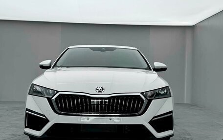 Skoda Octavia IV, 2022 год, 2 600 236 рублей, 2 фотография