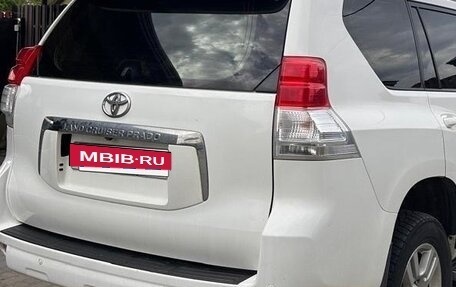 Toyota Land Cruiser Prado 150 рестайлинг 2, 2012 год, 2 600 000 рублей, 4 фотография
