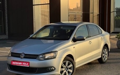 Volkswagen Polo VI (EU Market), 2013 год, 820 000 рублей, 1 фотография