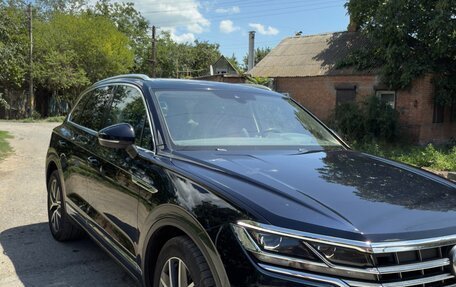 Volkswagen Touareg III, 2019 год, 5 600 000 рублей, 4 фотография