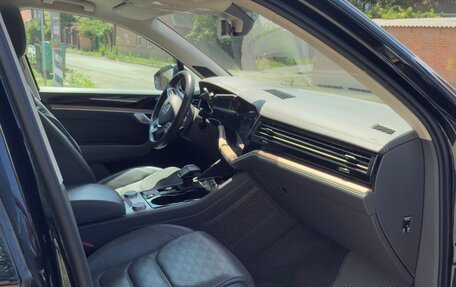 Volkswagen Touareg III, 2019 год, 5 600 000 рублей, 7 фотография