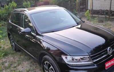 Volkswagen Tiguan II, 2018 год, 2 370 000 рублей, 1 фотография