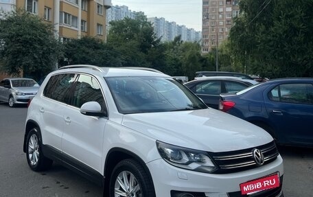 Volkswagen Tiguan I, 2011 год, 960 000 рублей, 2 фотография