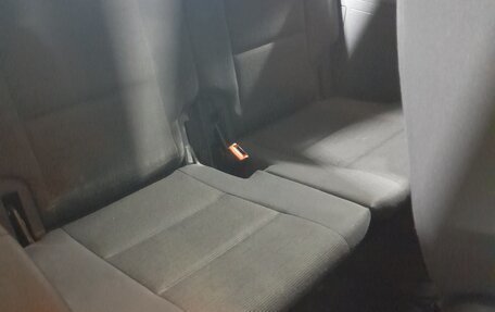 Volkswagen Touran III, 2010 год, 620 000 рублей, 8 фотография