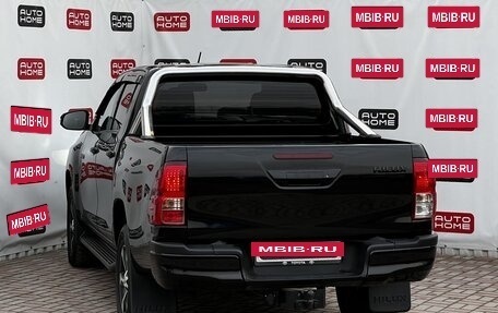 Toyota Hilux VIII, 2015 год, 2 699 990 рублей, 6 фотография