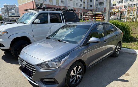 Hyundai Solaris II рестайлинг, 2017 год, 1 250 000 рублей, 3 фотография
