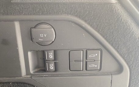 Volkswagen Touareg III, 2010 год, 1 800 000 рублей, 14 фотография