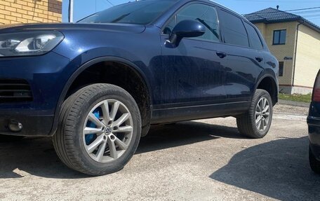 Volkswagen Touareg III, 2010 год, 1 800 000 рублей, 9 фотография