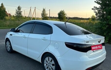 KIA Rio III рестайлинг, 2015 год, 700 000 рублей, 5 фотография