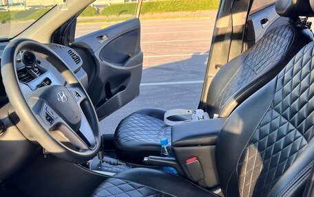 Hyundai Solaris II рестайлинг, 2016 год, 900 000 рублей, 15 фотография