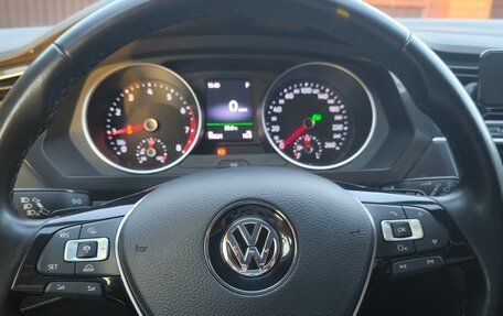 Volkswagen Tiguan II, 2018 год, 2 370 000 рублей, 10 фотография