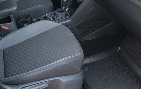 Volkswagen Tiguan II, 2018 год, 2 370 000 рублей, 21 фотография