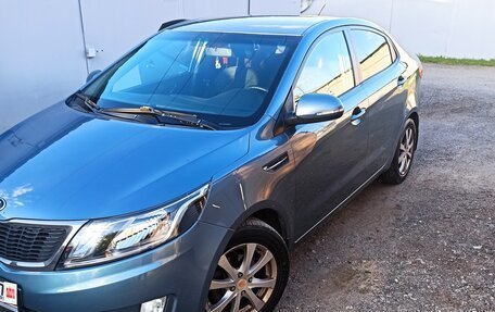 KIA Rio III рестайлинг, 2013 год, 860 000 рублей, 4 фотография
