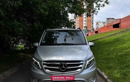 Mercedes-Benz Vito, 2017 год, 3 400 000 рублей, 2 фотография