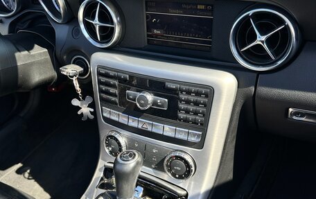 Mercedes-Benz SLK-Класс, 2012 год, 2 500 000 рублей, 12 фотография