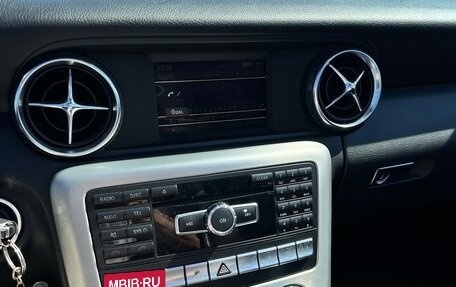 Mercedes-Benz SLK-Класс, 2012 год, 2 500 000 рублей, 28 фотография