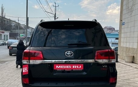 Toyota Land Cruiser 200, 2019 год, 6 690 000 рублей, 4 фотография