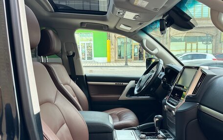 Toyota Land Cruiser 200, 2019 год, 6 690 000 рублей, 13 фотография