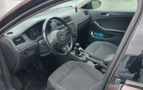 Volkswagen Jetta VI, 2014 год, 1 150 000 рублей, 2 фотография