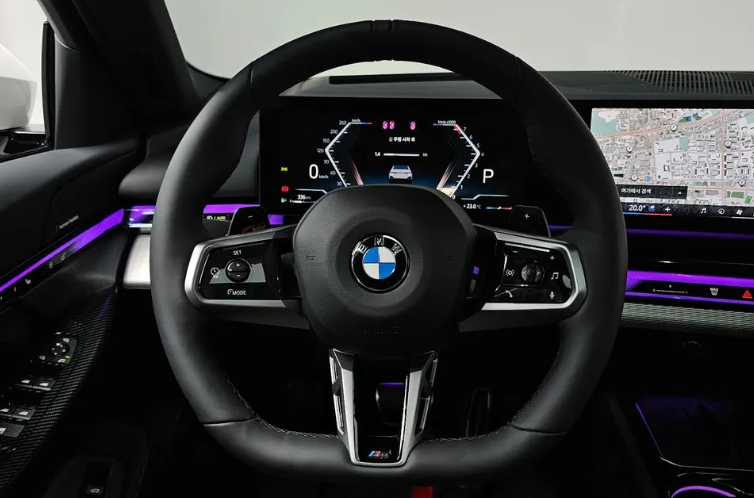 BMW 5 серия G30, 2024 год, 7 500 000 рублей, 10 фотография
