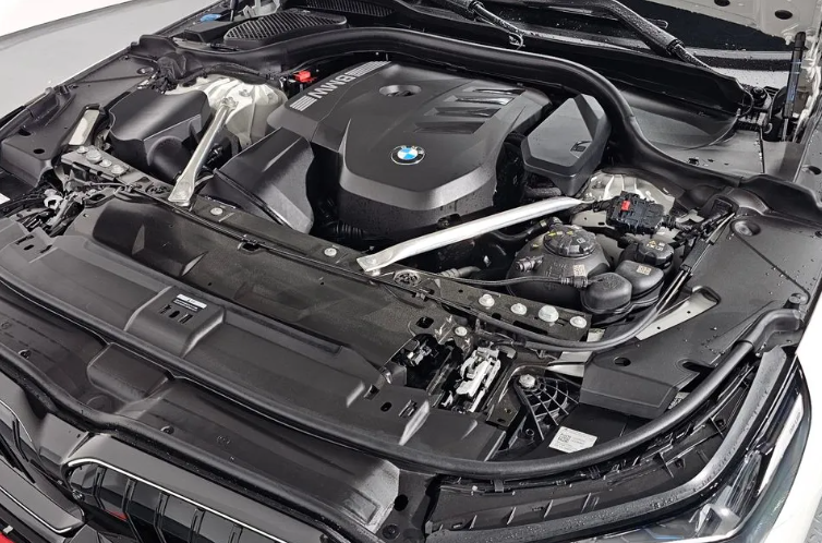 BMW 5 серия G30, 2024 год, 7 500 000 рублей, 4 фотография