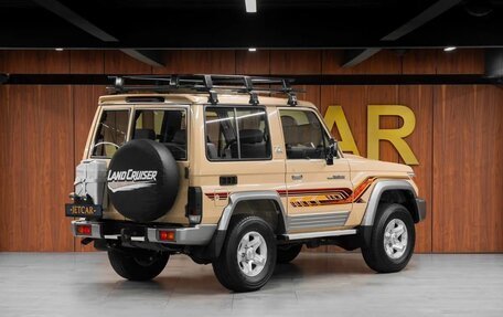 Toyota Land Cruiser 70, 2022 год, 6 800 000 рублей, 5 фотография