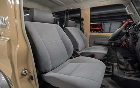 Toyota Land Cruiser 70, 2022 год, 6 800 000 рублей, 19 фотография
