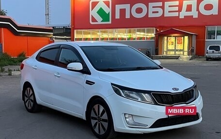KIA Rio III рестайлинг, 2012 год, 750 000 рублей, 3 фотография