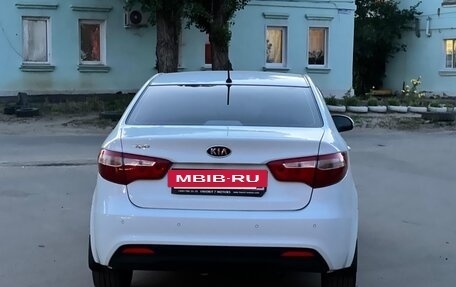 KIA Rio III рестайлинг, 2012 год, 750 000 рублей, 2 фотография