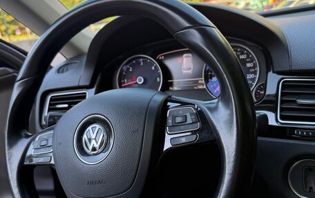 Volkswagen Touareg III, 2017 год, 4 400 000 рублей, 7 фотография