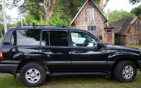 Toyota Land Cruiser 100 рестайлинг 2, 2007 год, 3 000 000 рублей, 3 фотография