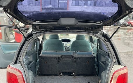 Toyota Yaris I рестайлинг, 2000 год, 450 000 рублей, 8 фотография