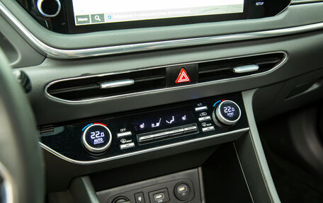 Hyundai Sonata VIII, 2021 год, 2 400 000 рублей, 23 фотография