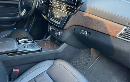 Mercedes-Benz GLS, 2016 год, 3 090 000 рублей, 24 фотография