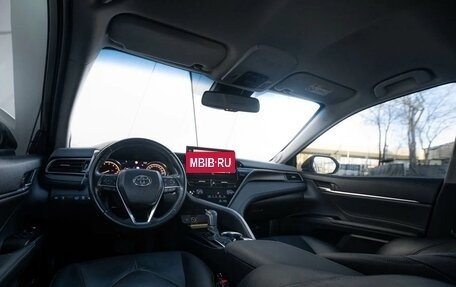 Toyota Camry, 2022 год, 3 600 000 рублей, 5 фотография