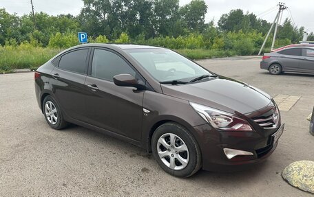 Hyundai Solaris II рестайлинг, 2016 год, 900 000 рублей, 2 фотография