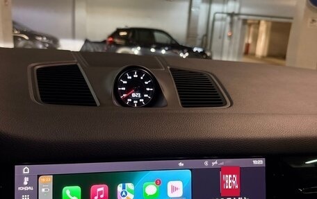 Porsche Cayenne III, 2021 год, 13 600 000 рублей, 10 фотография