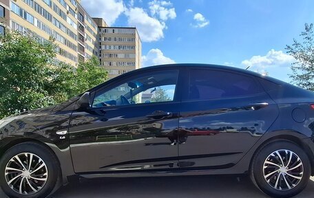Hyundai Solaris II рестайлинг, 2012 год, 860 000 рублей, 9 фотография