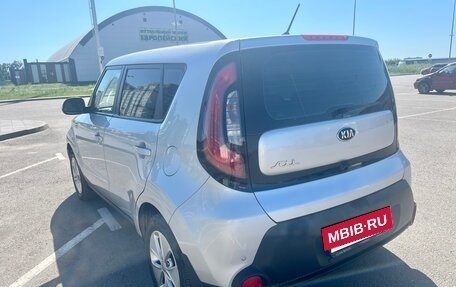 KIA Soul II рестайлинг, 2016 год, 1 220 000 рублей, 10 фотография