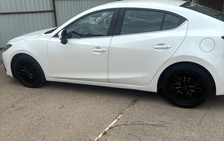 Mazda 3, 2014 год, 1 350 000 рублей, 2 фотография