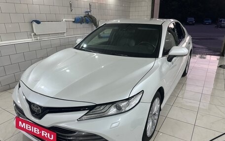 Toyota Camry, 2019 год, 2 430 000 рублей, 6 фотография