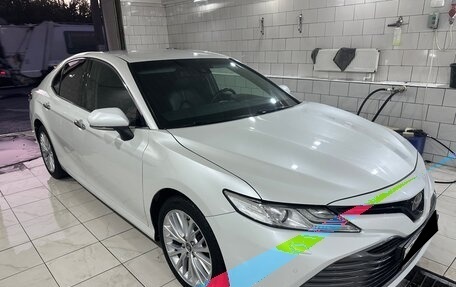 Toyota Camry, 2019 год, 2 430 000 рублей, 8 фотография